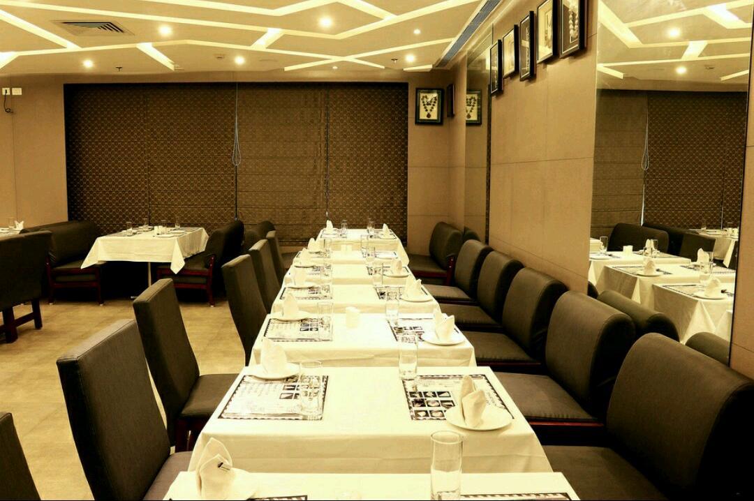 All - Fresco Hotel Calcutta Extérieur photo