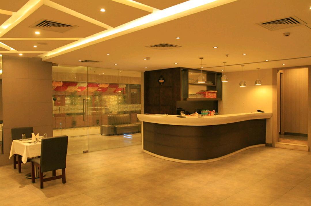 All - Fresco Hotel Calcutta Extérieur photo